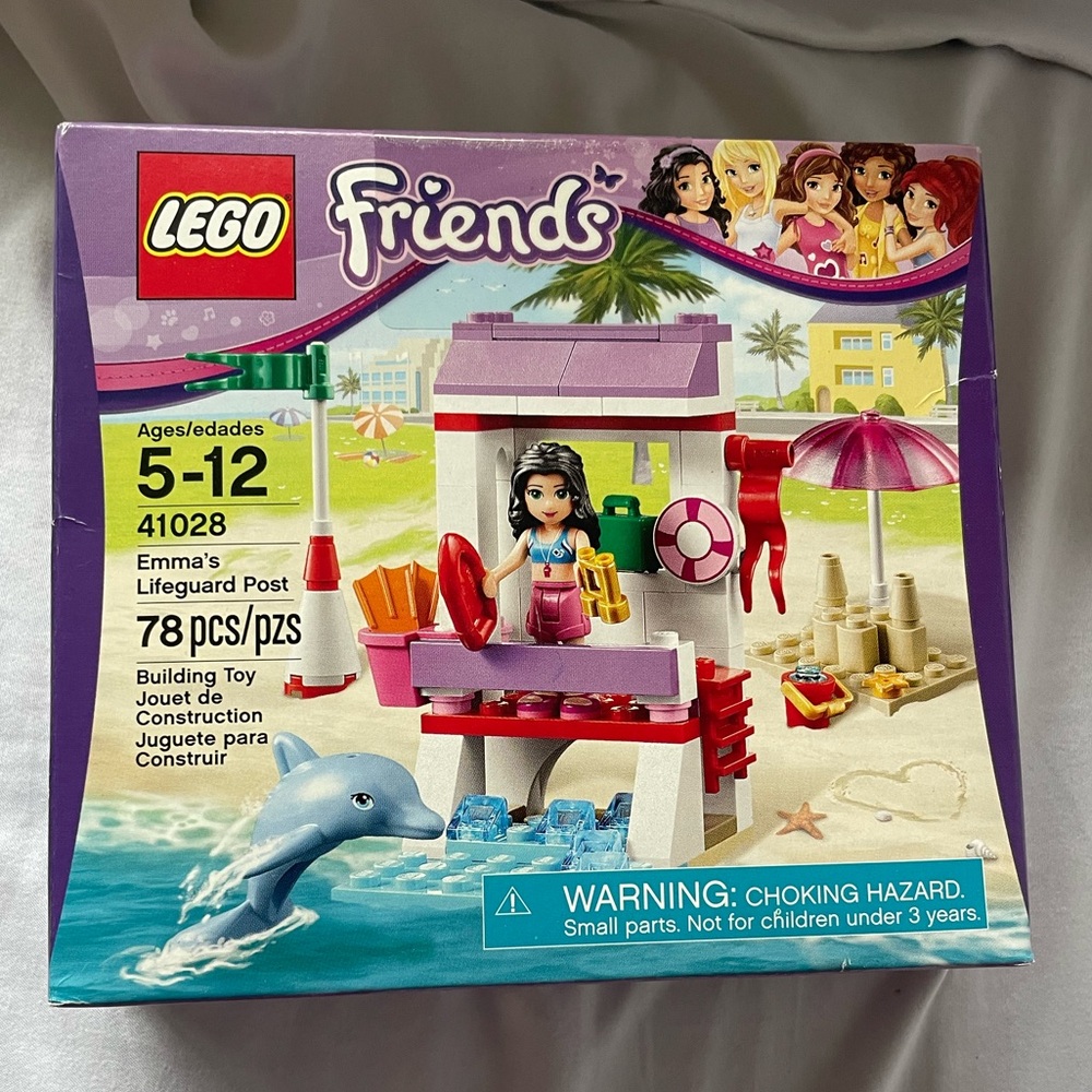 LEGO Friends 41028 Emma's Lifeguard Post NEW